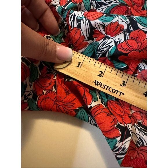 Boohoo Womens Plus Size Red Floral Wrap Skort Playsuit Romper V Neck Size 20 - Picture 11 of 12